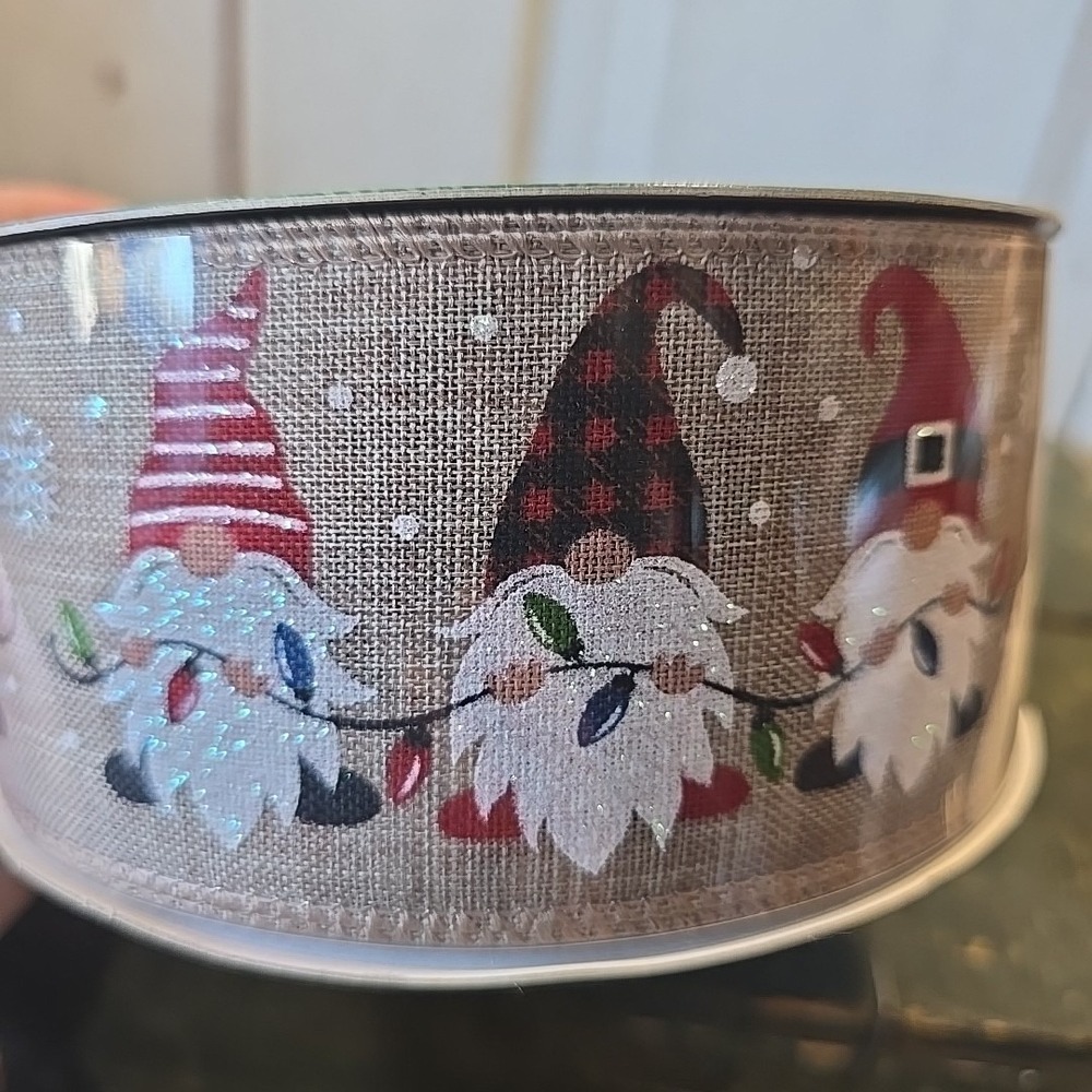 Kirkland Gnomes with Christmas Lights Wire Edged Ribbon‎ 2.5" x 50 yd New Sealed